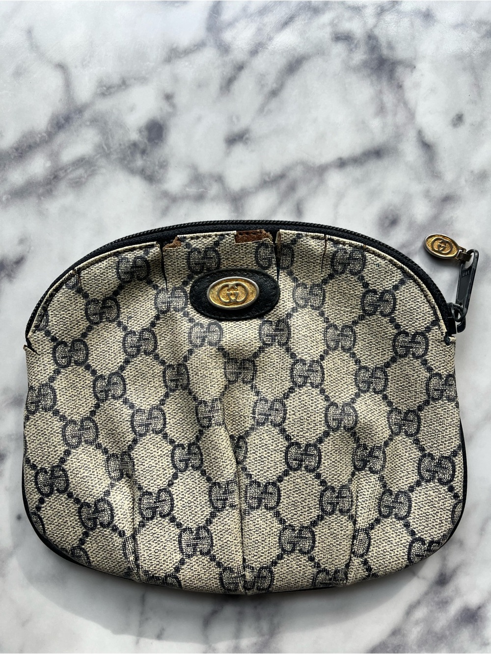 Authentic Early 1980s Vintage Gucci Accessory Collection GG Cosmetic Pouch